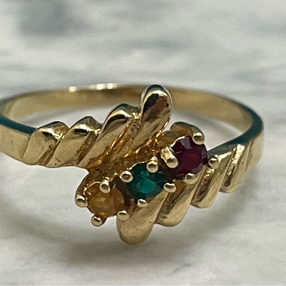 Vintage Gold Plated Multicolor Crystal Ring Size 7 Dainty birthstone Band - Picture 3 of 12